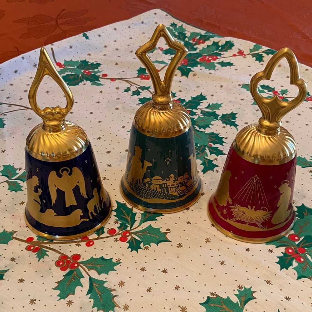 The Pickard Christmas Bells, 1977-1979, Gold and Multicolor Holiday Bells Trio